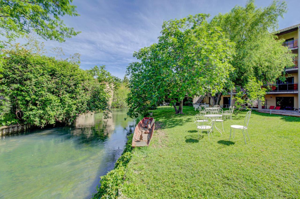 Hotel Les Nevons LʼIsle-sur-la-Sorgue Exterior foto